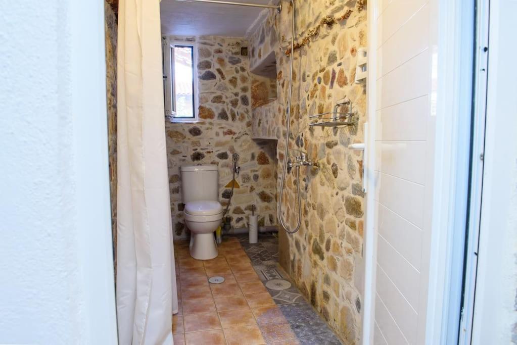 Apartamento Lavrio Stone House 5 Min From The Centre/Port Exterior foto