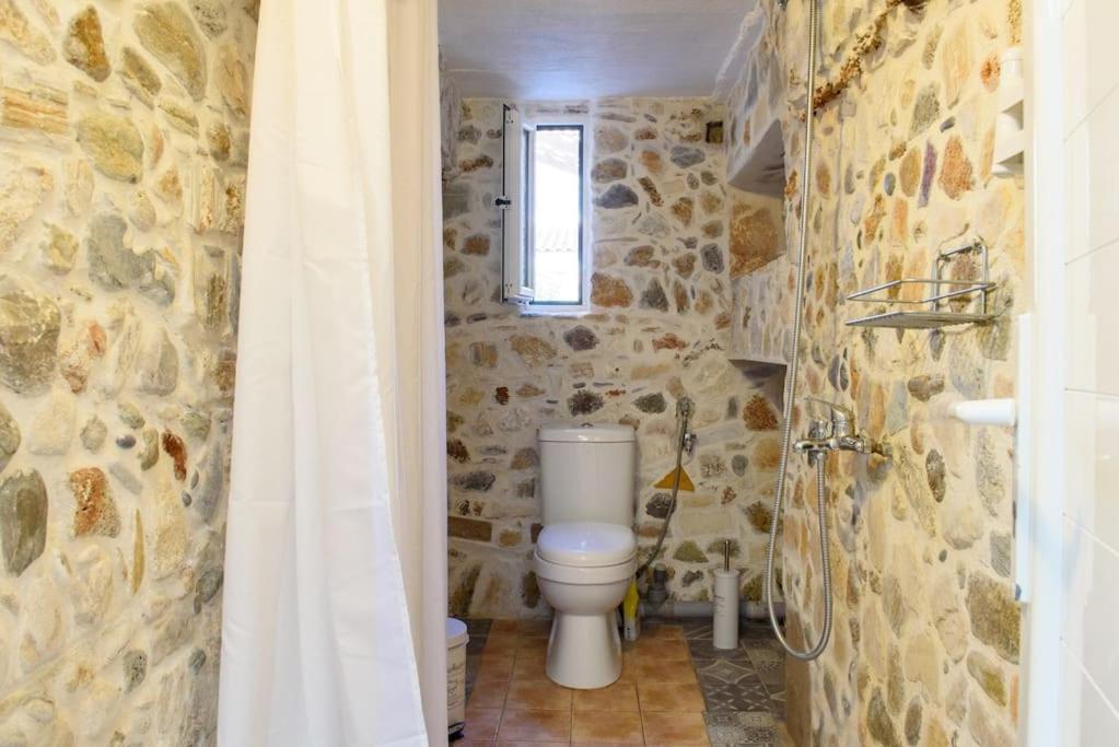Apartamento Lavrio Stone House 5 Min From The Centre/Port Exterior foto